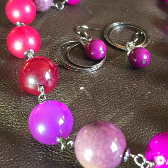 Vintage Bubble bead statement necklace & earring SET. - Picture 5 of 10